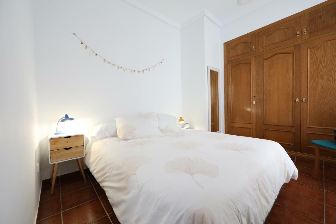 Cozy Apartment City Hall Аликанте Экстерьер фото